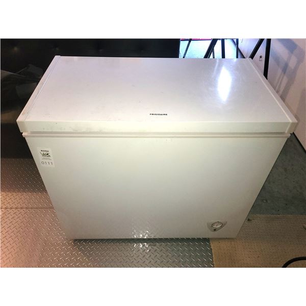 Frigidaire Chest Freezer B