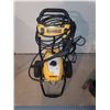 Image 1 : DeWalt Power Washer B