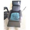 Image 1 : Faux Leather Recliner C