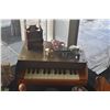 Image 2 : COLLECTION OF PIANO MUSIC BOXES (WOOD, CRYSTAL, PORCELAIN, METAL, ETC.) (26 PCS)