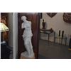 Image 2 : 34" WHITE MARBLE STATUE OF VENUS DE MILO