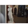 Image 6 : 34" WHITE MARBLE STATUE OF VENUS DE MILO