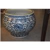 Image 5 : LARGE BLUE & WHITE PORCELAIN GARDEN JAR, DRAGON MOTIF (24" X 22")