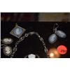Image 2 : CAMEO NECKLACE, PENDANT, BROOCH & EARRINGS (6 PCS)