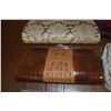 Image 8 : COLLECTION OF ASSORTED PURSES & BAGS (8 PCS)