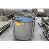 Image 1 : TWO STAINLESS STEEL MIXING TANKS