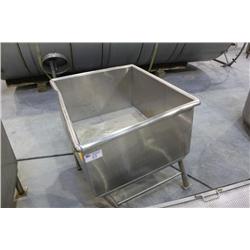 GERMICIDAL BATH TUB