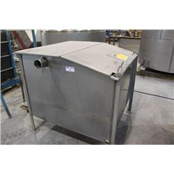 BREW HOUSE, INCLUDES: 2 ROLL MILL WITH HOPPER, MALT CONVEYOR WITH 40' ENCLOSED MECHANICAL ELEVATOR,