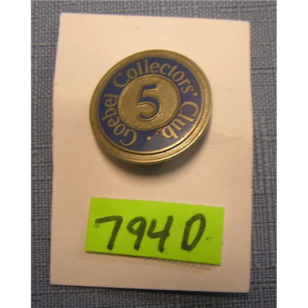 Vintage Goebel collectors club badge
