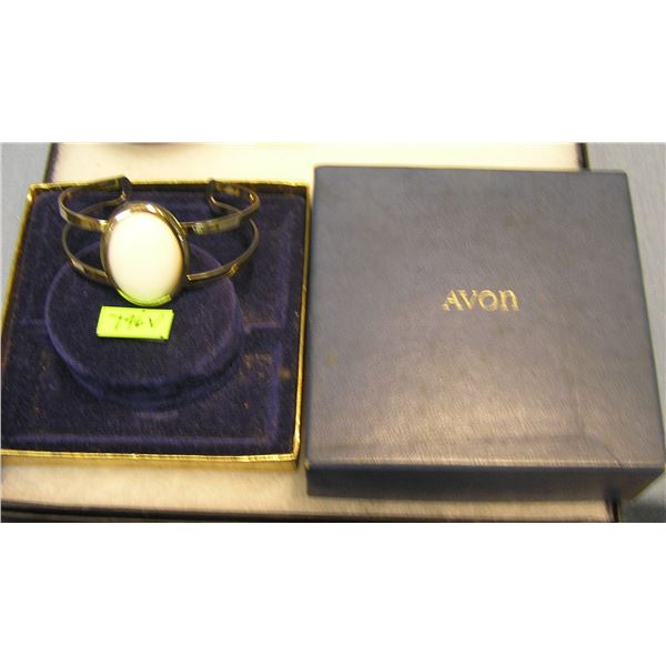 Avon brass and pearl shaped bracelet