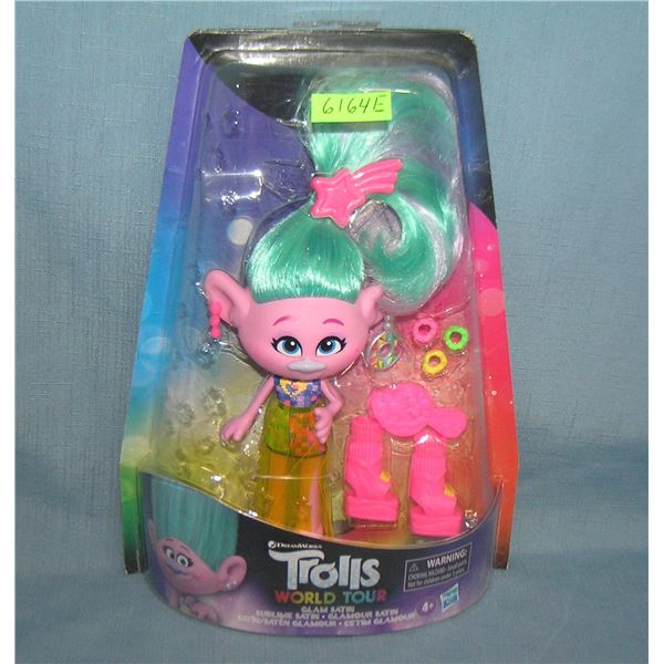Trolls World toy troll figural play set
