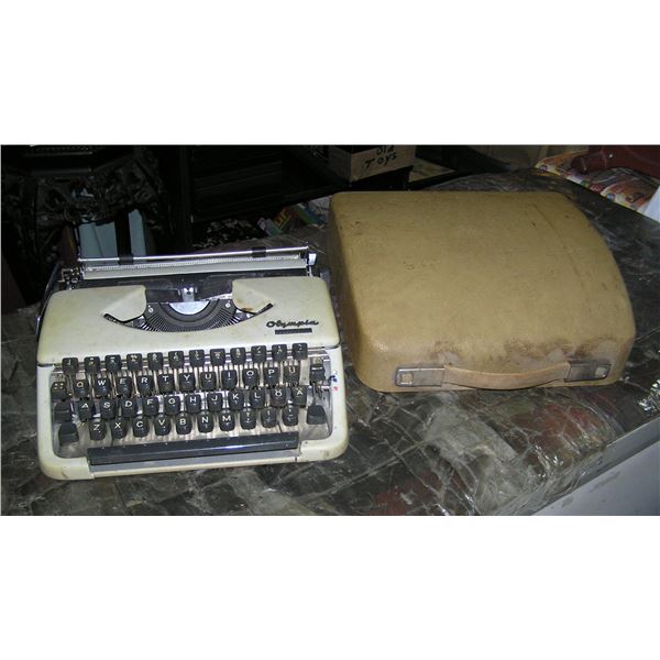 Olympia Splendid 66 typewriter