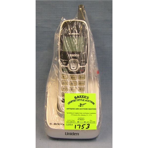 Uniden mobile telephone