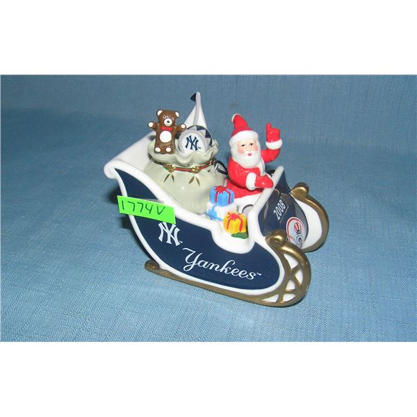 NY Yankees porcelain Santa in sleigh figure by the Danbury Mint