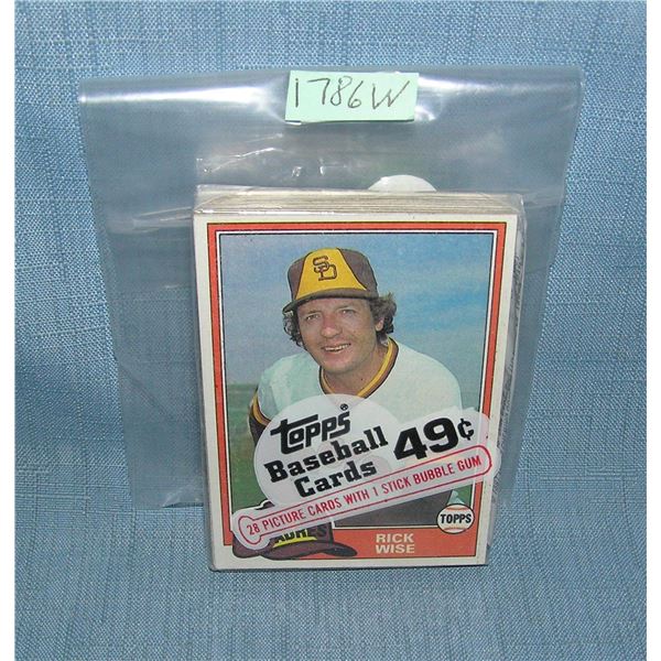 1981 Topps factory sealed cello pack with George Brett on back