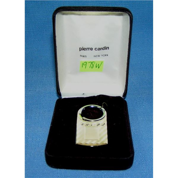 Pierre Cardin gold tone key chain