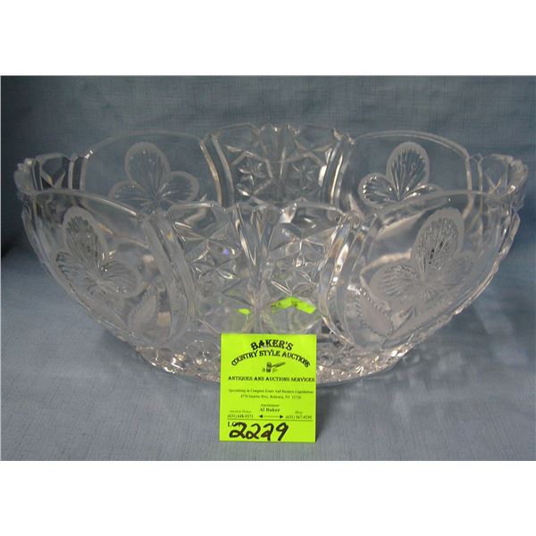 Large crystal oval shaped serving bowl