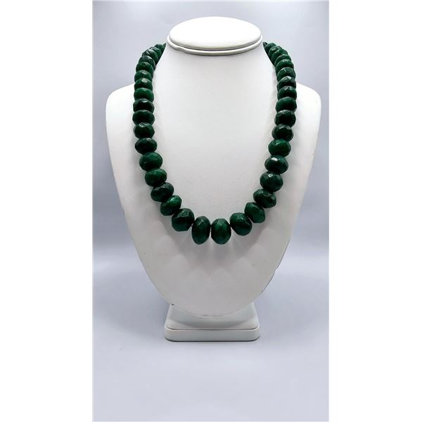 Natural Large 881 Cttw Mined From The Earth Emerald Necklace