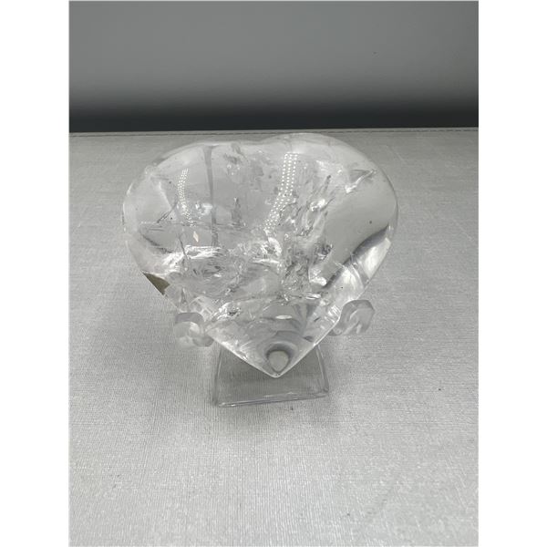 2.3 INCH CLEAR QUARTZ HEART