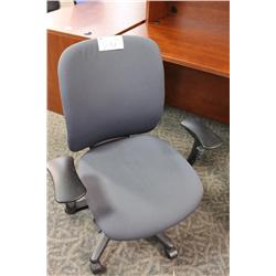 Teknion Amacus Grey Task Chair