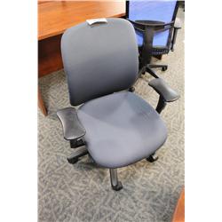 Teknion Amacus Task Chair