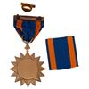 Image 5 : WWII US Air Medal, Ribbon & Bar Pin in Case