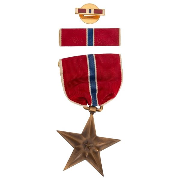 WWII US Bronze Star Medal, Ribbon & Pin With Case