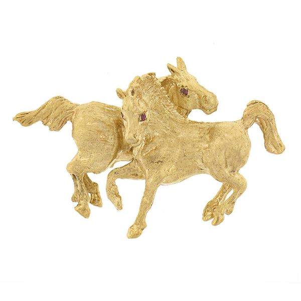 14K Yellow Gold DETAILED Textured 3D Dual Horse w/ Pave Ruby Eyes Pin Brooch