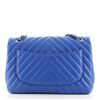 Image 3 : Chanel Classic Single Flap Bag Chevron Lambskin Jumbo