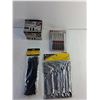 Image 2 : Zipties, Aluminum Polishing Kit, Screwdriver Set, 5 Piece Wrench Set, Screwdriver, 4-way Driver Set,