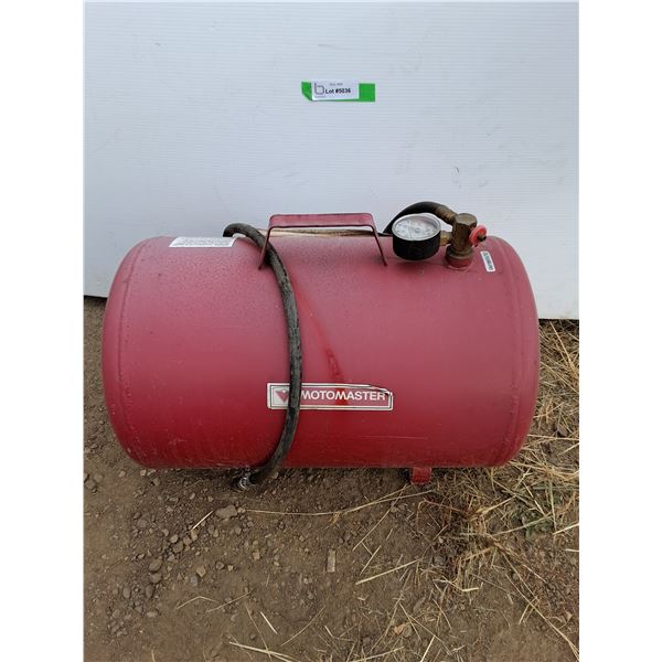 **Motomaster Air Tank with Tire Inflator End- Untested, Cannot Ship