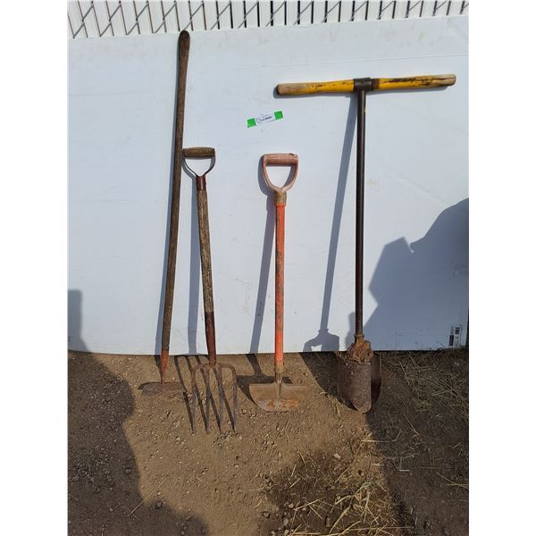 **Postmaul & (3) Gardening Tools Up to 52.5" Tall, Cannot Ship