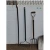 Image 2 : **Pitch Fork, Shovel, Leaf Rake, 50" Pry Bar - Cannot Ship
