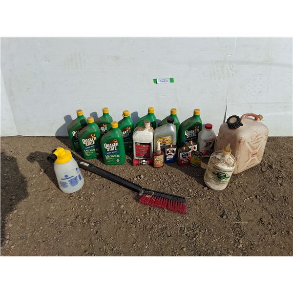 **Various Motor Oil, Snow Brush, 5L Jerry Can, Cannot Ship