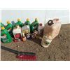 Image 4 : **Various Motor Oil, Snow Brush, 5L Jerry Can, Cannot Ship