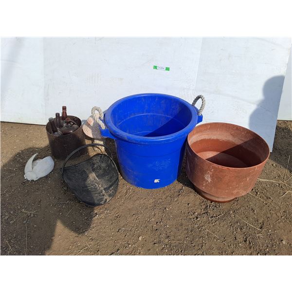 **Large Planter, Garden Decorations, Bottles, Misc - Cannot Ship