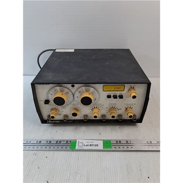 Vintage Wavetek 5 MHz Phaselock Generator - As Is