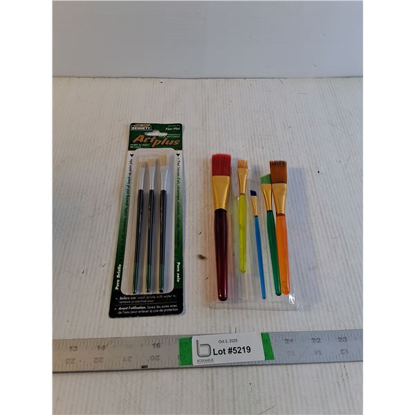 (8) Fine Paint Brushes
