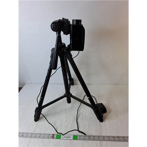 Window FX Projector with Tripod- Powers On, As Is