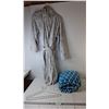Image 1 : Women's Robe- S, (3) Hangers & Reversible Throw Blanket