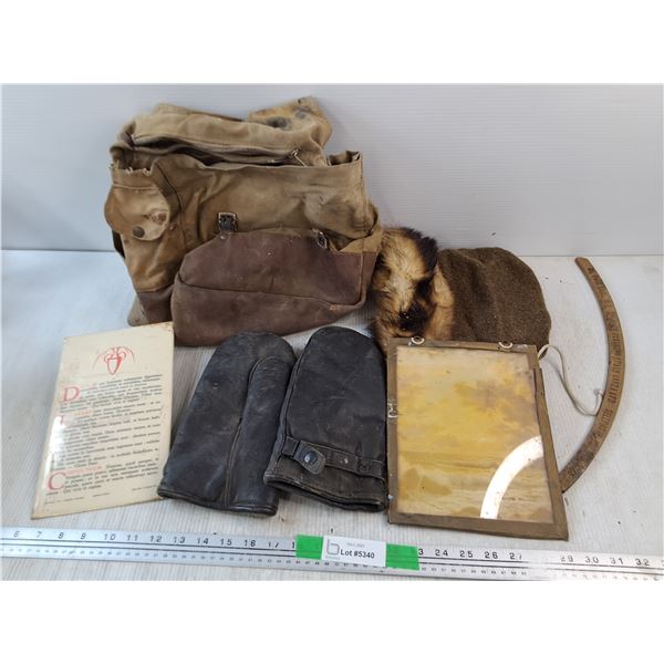 Vintage Winter Mittens, Bag, Boomerang, Misc