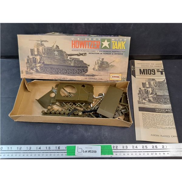 Howtzer Tank All Plastic Assembly Kit