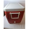 Image 2 : Coleman Cooler 23" x 12" x 14" -  PICK UP