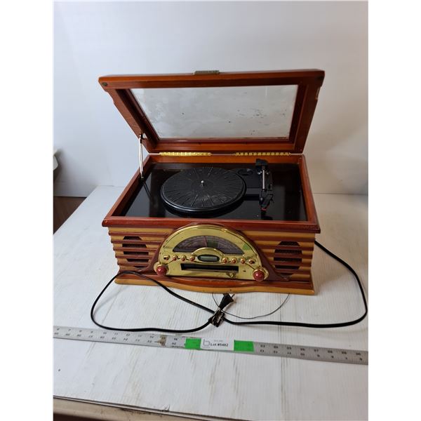 Philco Radio/Record/CD Player- Powers On, Radio Working - PICK UP