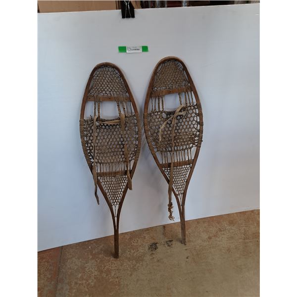* A Pair of Snow Shoes 42" x 12", Cannot Ship