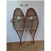Image 1 : * A Pair of Snow Shoes 42" x 12", Cannot Ship