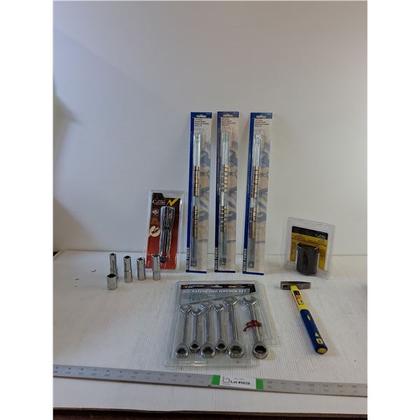 Flashlight, (3) Socket Holders (various sizes), Bearing Lock Nut Wrench, 6 Piece Ratcheting Wrench