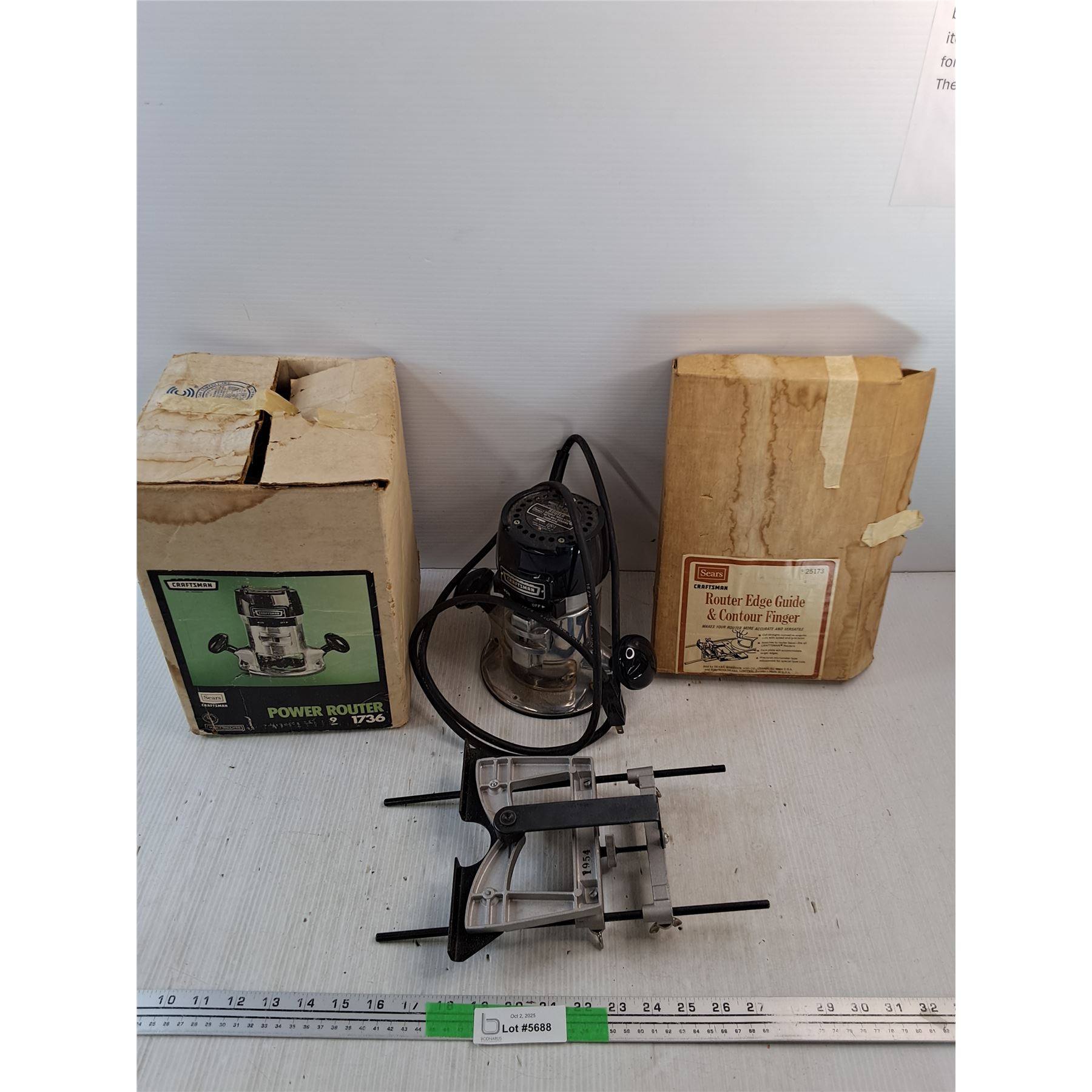 Craftsman Power Router & Router Edge Guide - Powers On, As Is