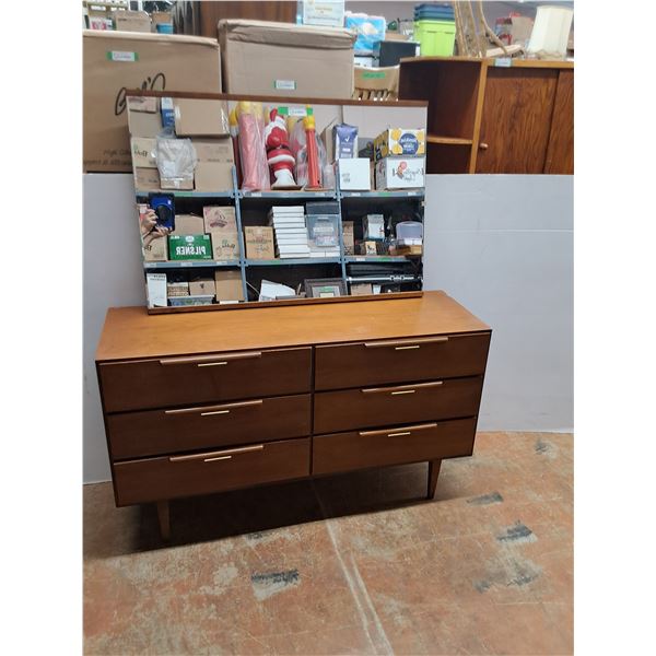 *(6) Drawer Dresser w/ Mirror, Cannot Ship