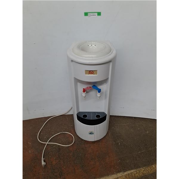 *Igloo Water Machine, Consigner States Working Cannot Ship